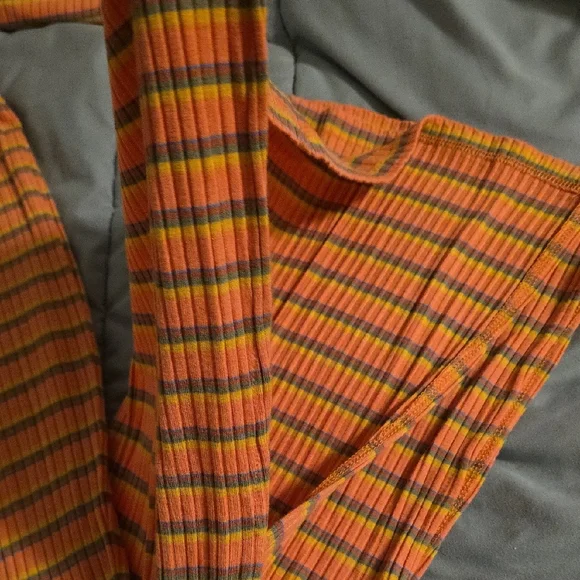 O'Neill Orange and Pink Striped Set - Picture 5 of 8